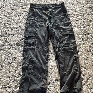 American Eagle Woman’s Outfitters Black Stretch Cargo Pants Relaxed Fit